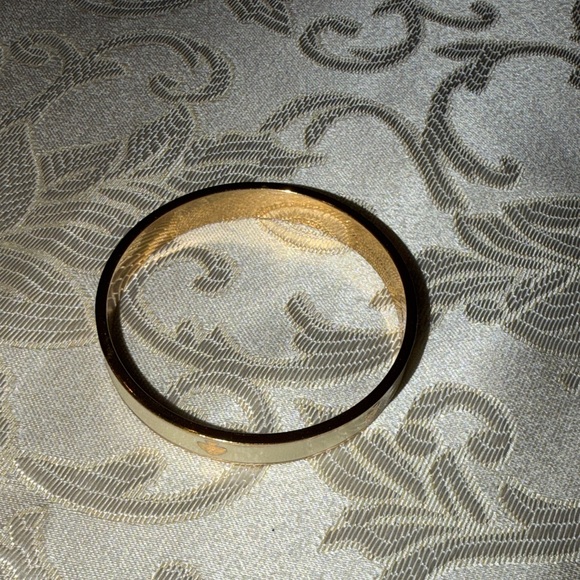 KATE SPADE Gold Bangle Bracelet - Picture 4 of 5